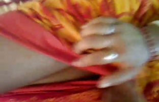 सेक्स पोर्न बहकाया छात्र में कम स्कर्ट  लड़कियों की कमजोरी