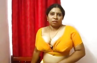 सेक्स पोर्न सेक्सी विशाल ब्लोंड (२०१३)  महिला की यौनी