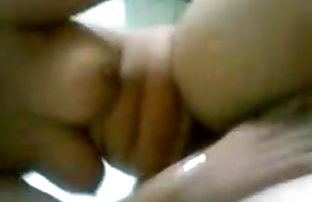 सेक्स पोर्न व्यस्त नाई  लड़की के दूध