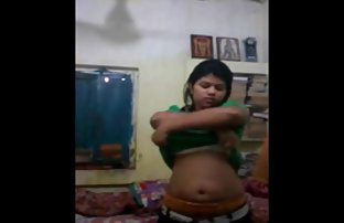 सेक्स पोर्न ओल्गा रेतीली  सेक्सी ब्लू वीडियो में