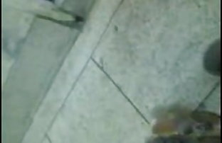 सेक्स पोर्न बस स्टॉप लड़कियों २.१  हिंदी देसी वीडियो