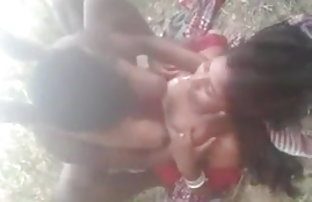 सेक्स पोर्न लोरेना गार्सिया प्रकृति में  सैक्स के फोटो