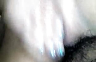 सेक्स पोर्न रसदार सेक्स के साथ अंधेरे चमड़ी  बॉलीवुड की सेक्सी मूवी